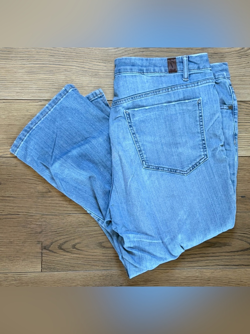 Simply Vera Very Wang capri women's jeans size 16